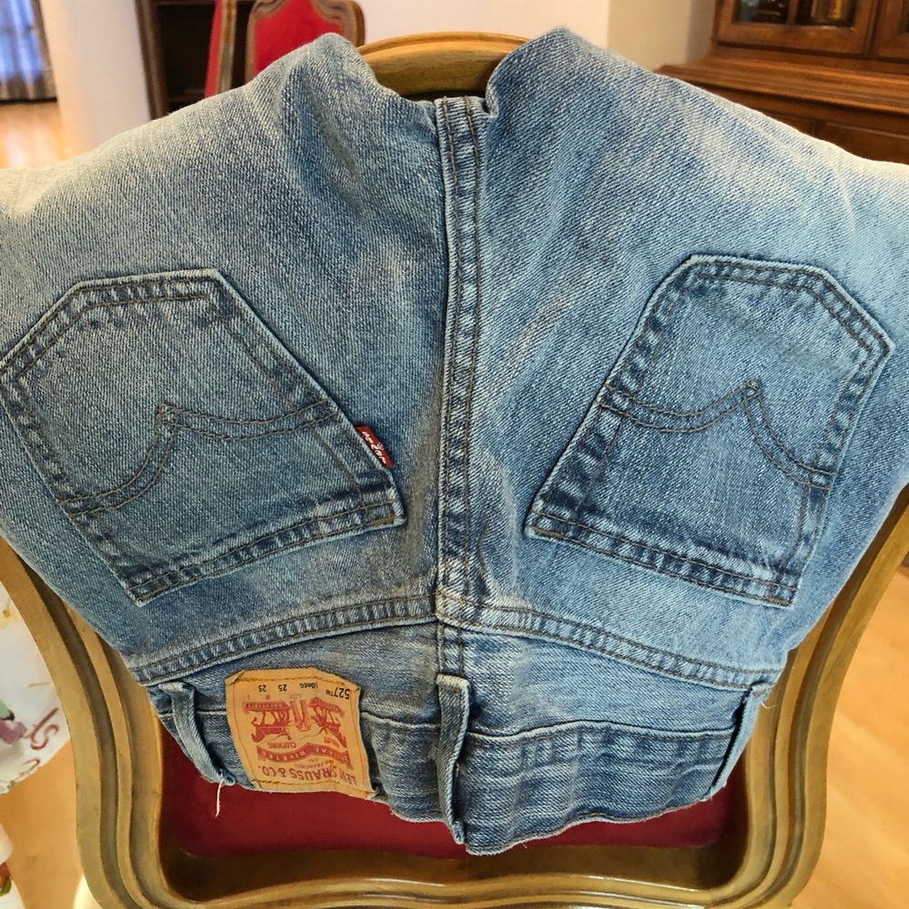 LEVI JEANS - Picture 9 of 10